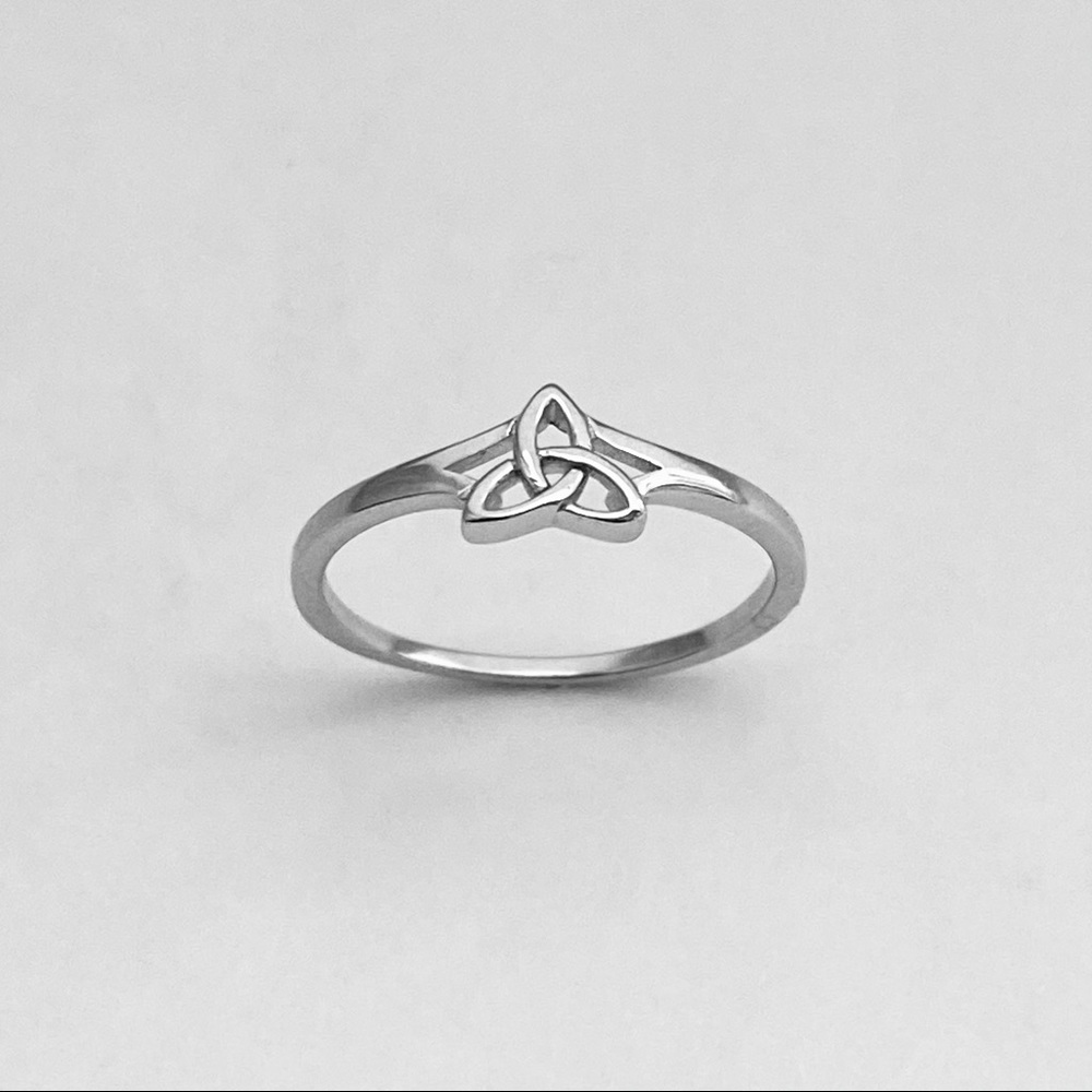 Sterling Silver Little Triquetra Ring, Celtic Ring, Silver Rings, Love Knots